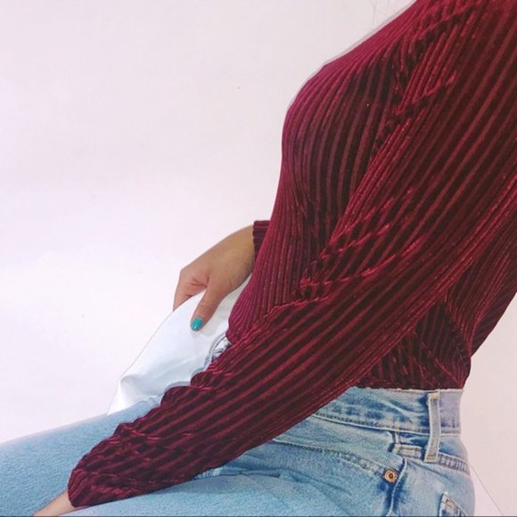 (TWO PACK) Classy Velvet Turtleneck - Picture 2 of 5